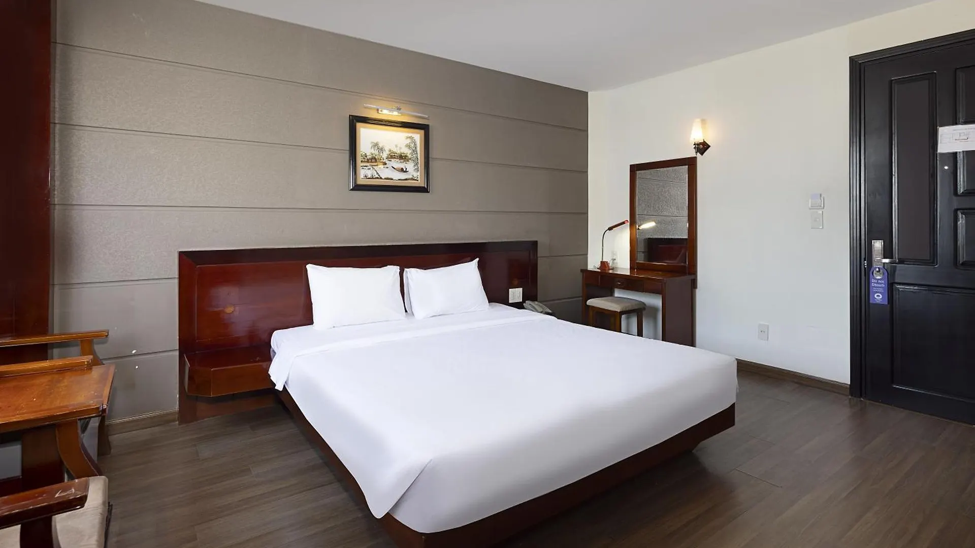 Wintersea Hotel ニャチャン