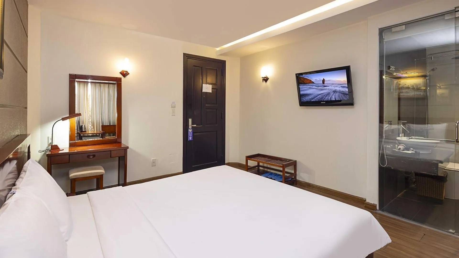Wintersea Hotel ニャチャン