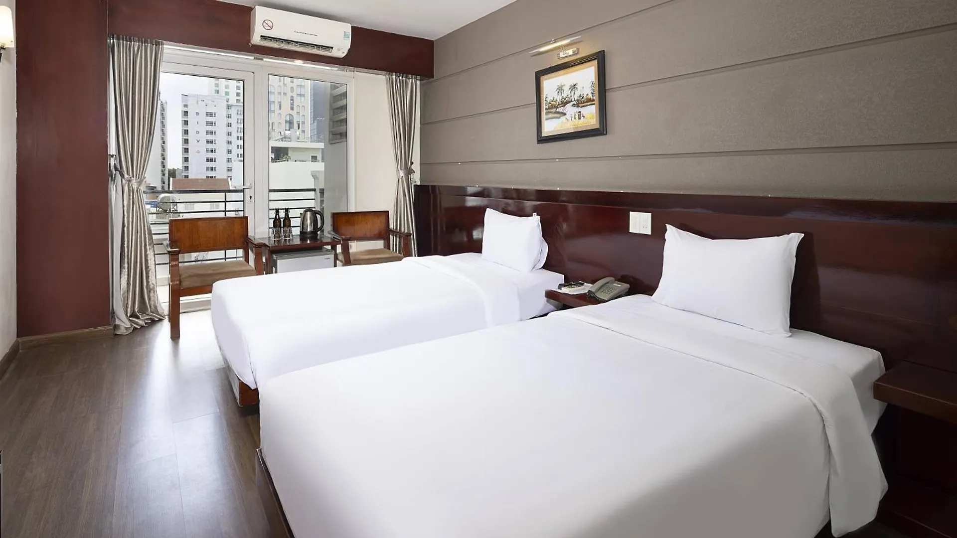 Wintersea Hotel Нячанг 4*,